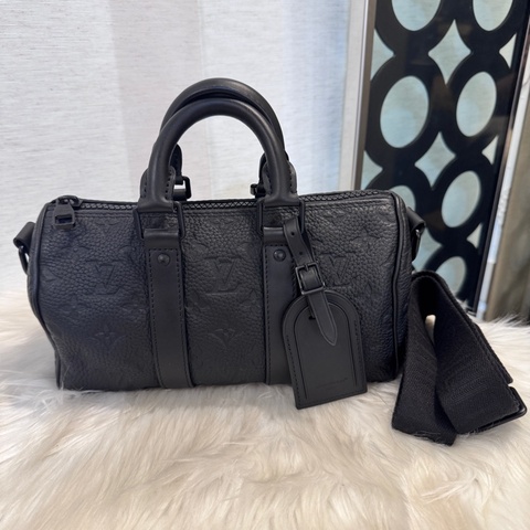 LV Keepall25 黑牛皮手提斜背波士頓包 晶片款