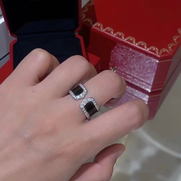 Cartier/卡地亞 白金黑陶瓷天使之吻鑲鑽戒指 57碼，帥氣灑脫，男女同款-1
