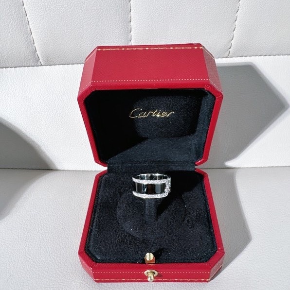 Cartier/卡地亞 白金黑陶瓷天使之吻鑲鑽戒指 57碼，帥氣灑脫，男女同款-3