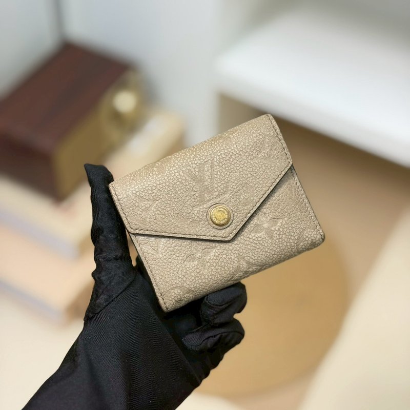 🏷️LV 路易威登．Zoé Mini 三折短夾 M69800/客人寄賣-0