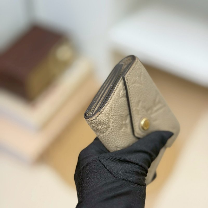 🏷️LV 路易威登．Zoé Mini 三折短夾 M69800/客人寄賣-4