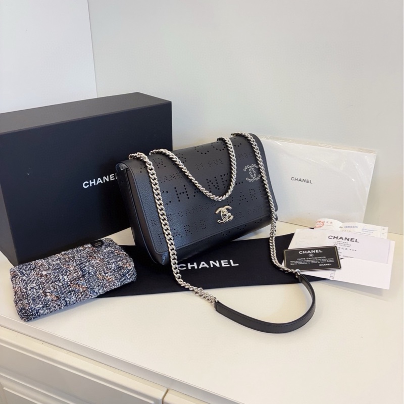 ✨Chanel 限定鏤空 CF鏈條包 老佛爺之作 99新 大全套🖤-2