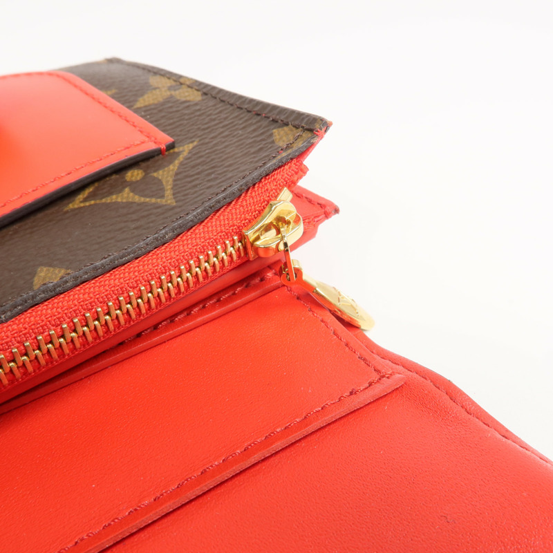 LOUIS VUITTON Monogram Flower Lock金扣錢包-13