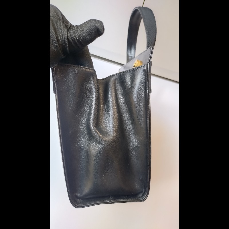 Ferragamo 經典金釦黑皮革手提包-9