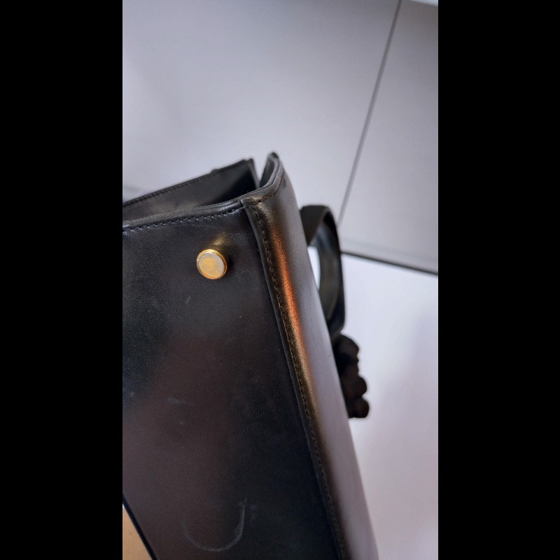 Ferragamo 經典金釦黑皮革手提包-14