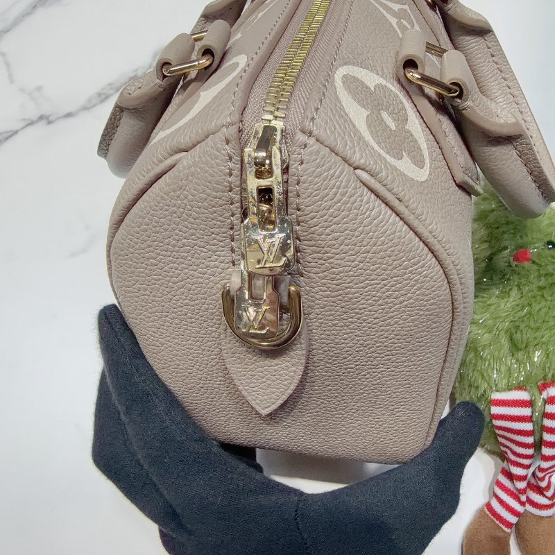 LV 大象灰壓紋Speedy 20-6