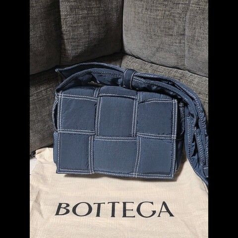 [全新]Bottega Veneta BV 尼龍 cassette 深藍色