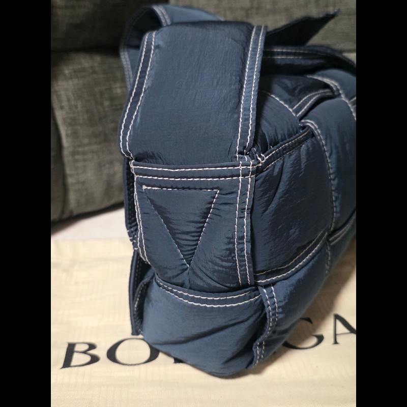 [全新]Bottega Veneta BV 尼龍 cassette 深藍色-2