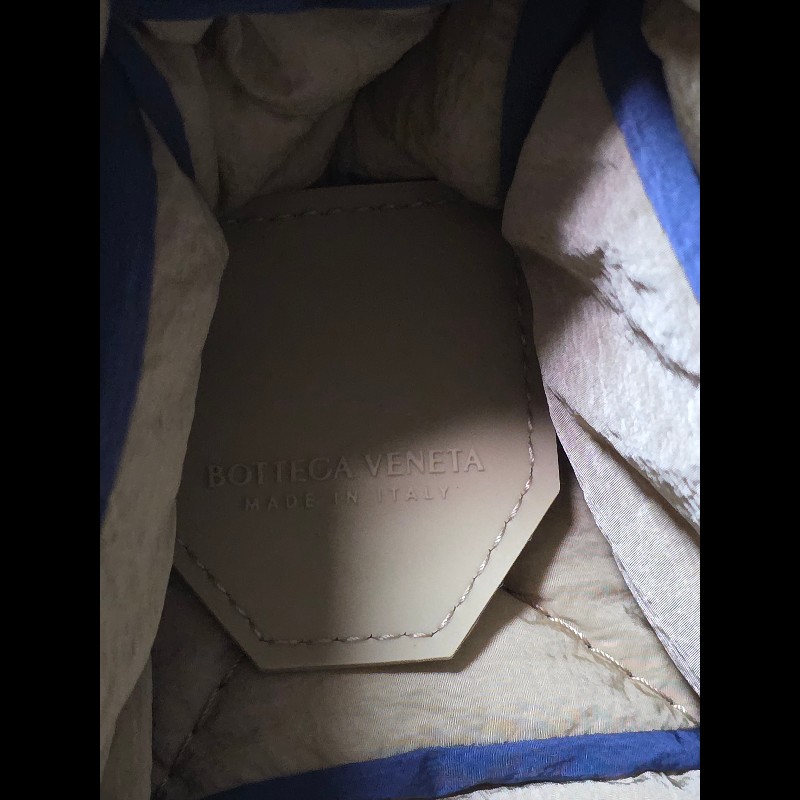 [全新]Bottega Veneta BV 尼龍 cassette 深藍色拼卡其色-8