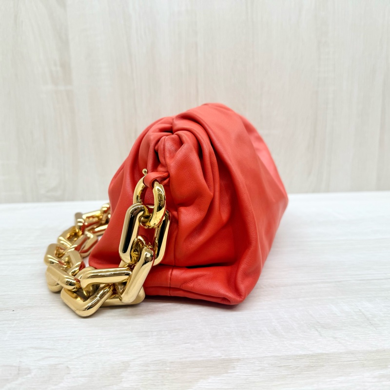 BV橘色粗金鏈雲朵包-5