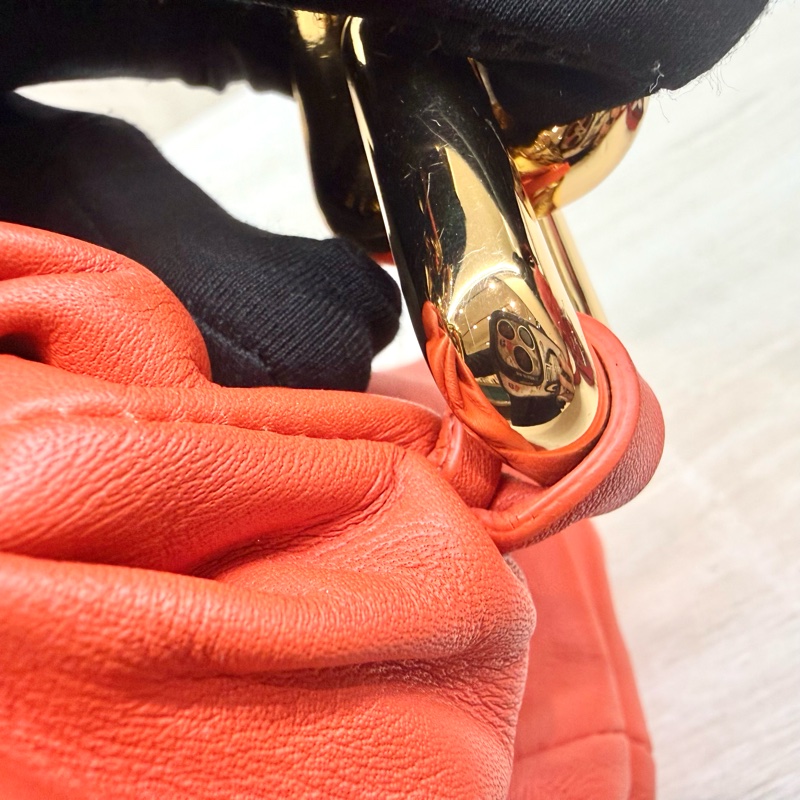 BV橘色粗金鏈雲朵包-9