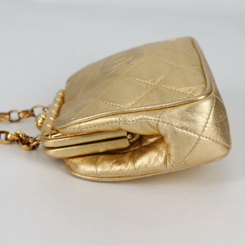 【日本直送】香奈兒 (CHANEL) 鏈條肩背包，羊皮材質，金色 CC 標誌，貨號 135116SM-2