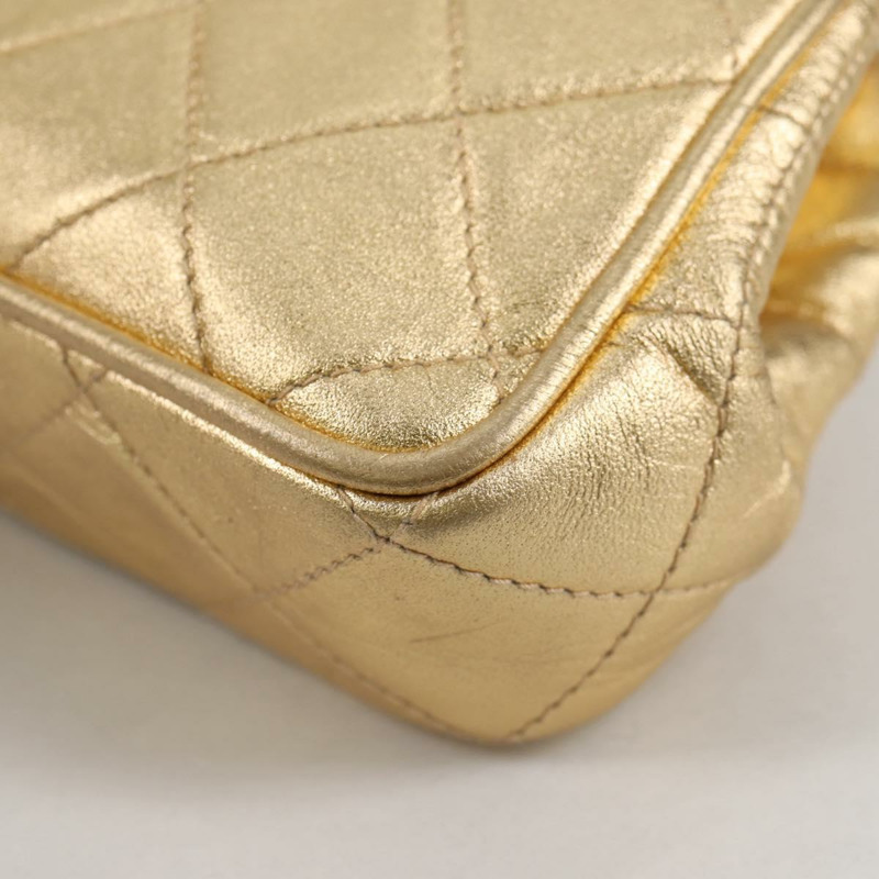 【日本直送】香奈兒 (CHANEL) 鏈條肩背包，羊皮材質，金色 CC 標誌，貨號 135116SM-18