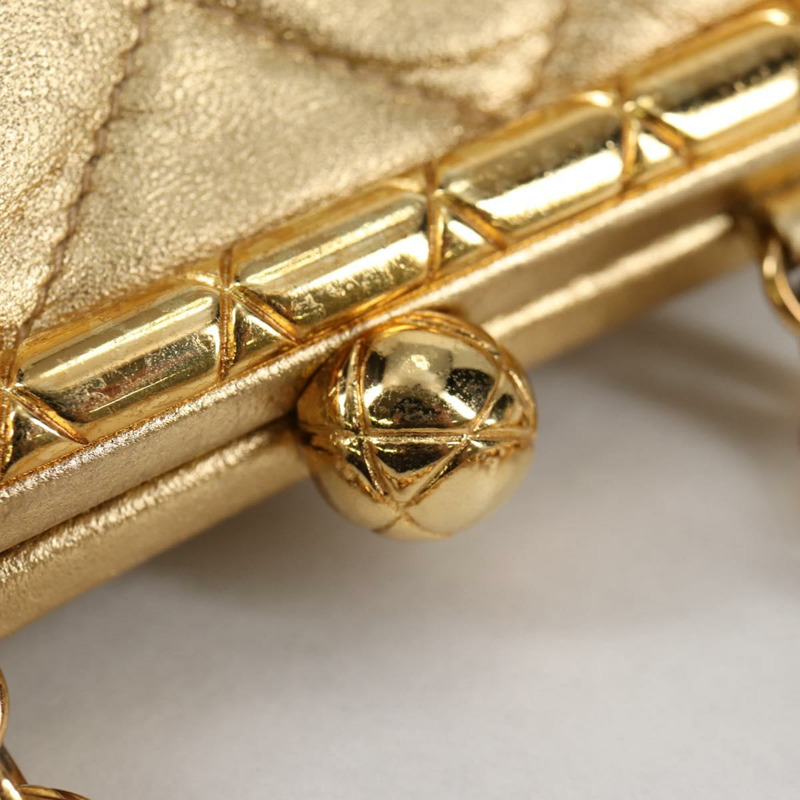 【日本直送】香奈兒 (CHANEL) 鏈條肩背包，羊皮材質，金色 CC 標誌，貨號 135116SM-21