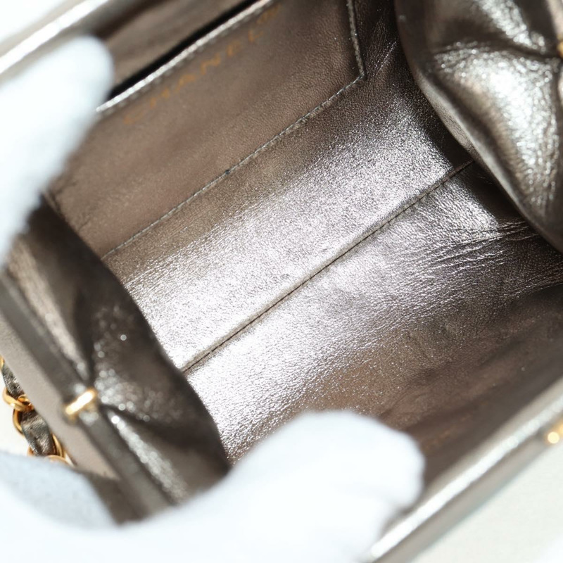 【日本直送】香奈兒 (CHANEL) Matelasse 鏈條肩背包，綠色皮革，CC 標誌，正品編號 136053SAV-8