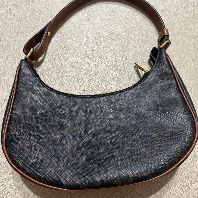 CELINE AVA 經典老花-8