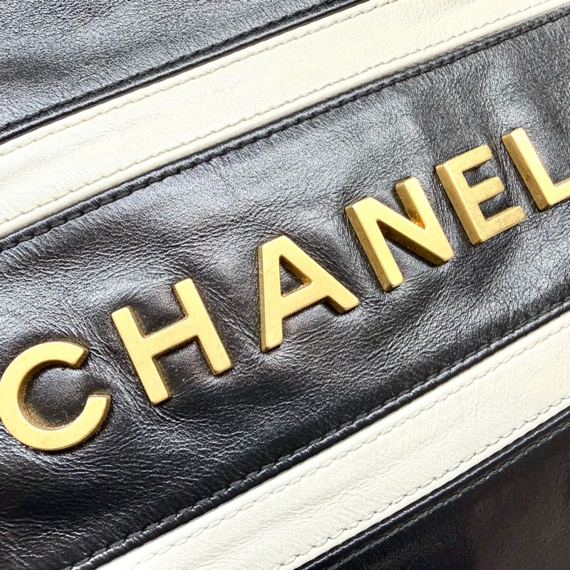 CHANEL黑色羊皮條紋小號22BAG/AS3260-16