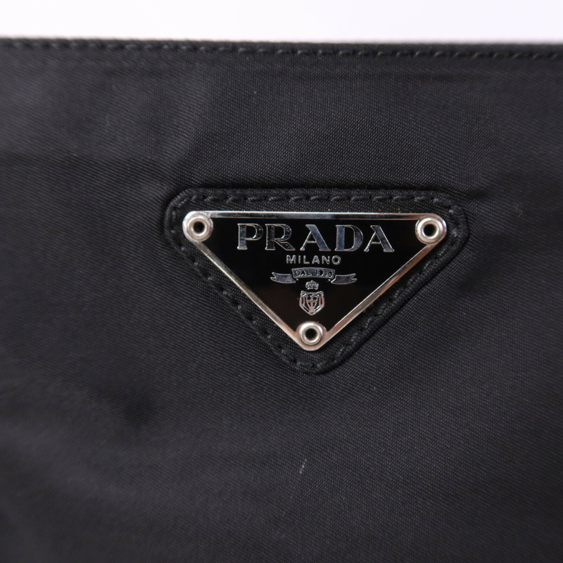 PRADA 尼龍Hand Bag銀扣手挽袋-14