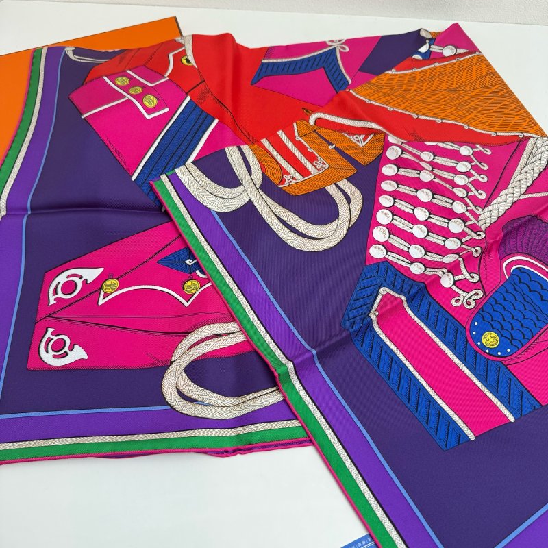Hermes 愛馬仕絲巾 90*90cm 閒置新-3