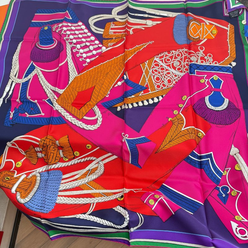 Hermes 愛馬仕絲巾 90*90cm 閒置新-4