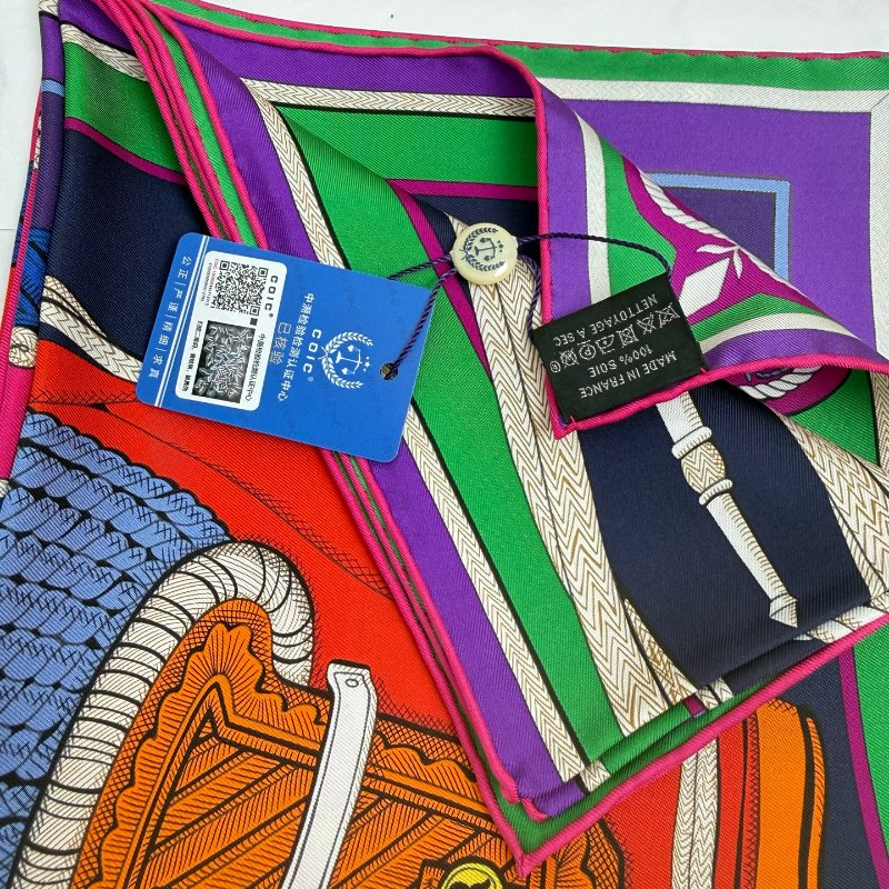 Hermes 愛馬仕絲巾 90*90cm 閒置新-5