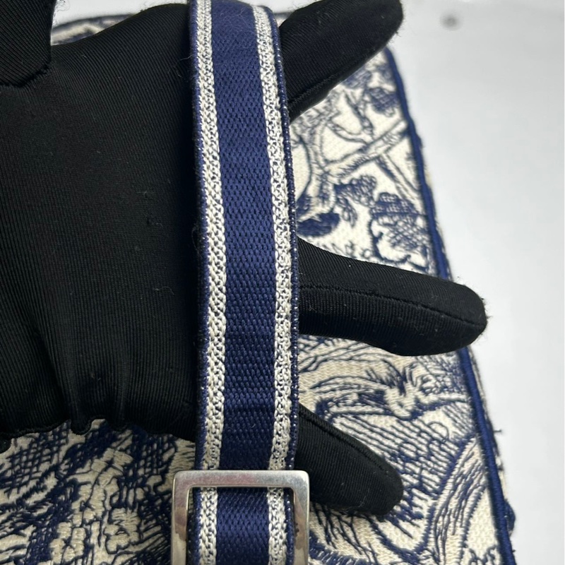 Dior/迪奧 刺繡動物園圖案化妝包 20年編碼-7