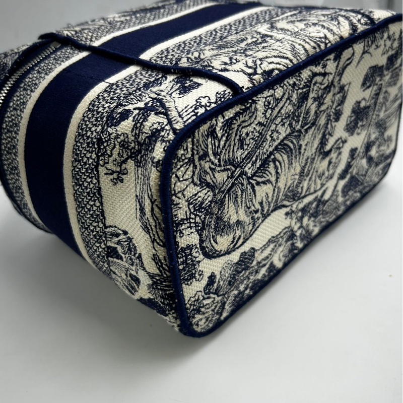 Dior/迪奧 刺繡動物園圖案化妝包 20年編碼-9
