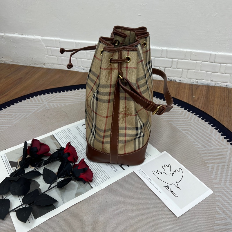 Burberry經典戰馬格紋水桶包 vintage  二手 中古-1