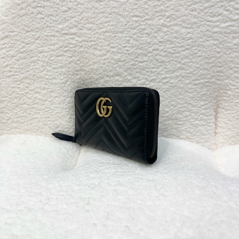 GUCCI馬夢GG Marmont 黑金V字紋拉鍊長夾443123 經典雙G Logo 小牛皮拉鍊長夾-2