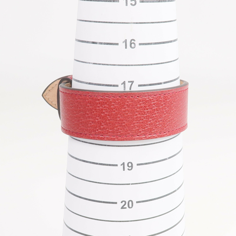 GUCCI 牛皮皮革GG Marmont金扣手鏈-9