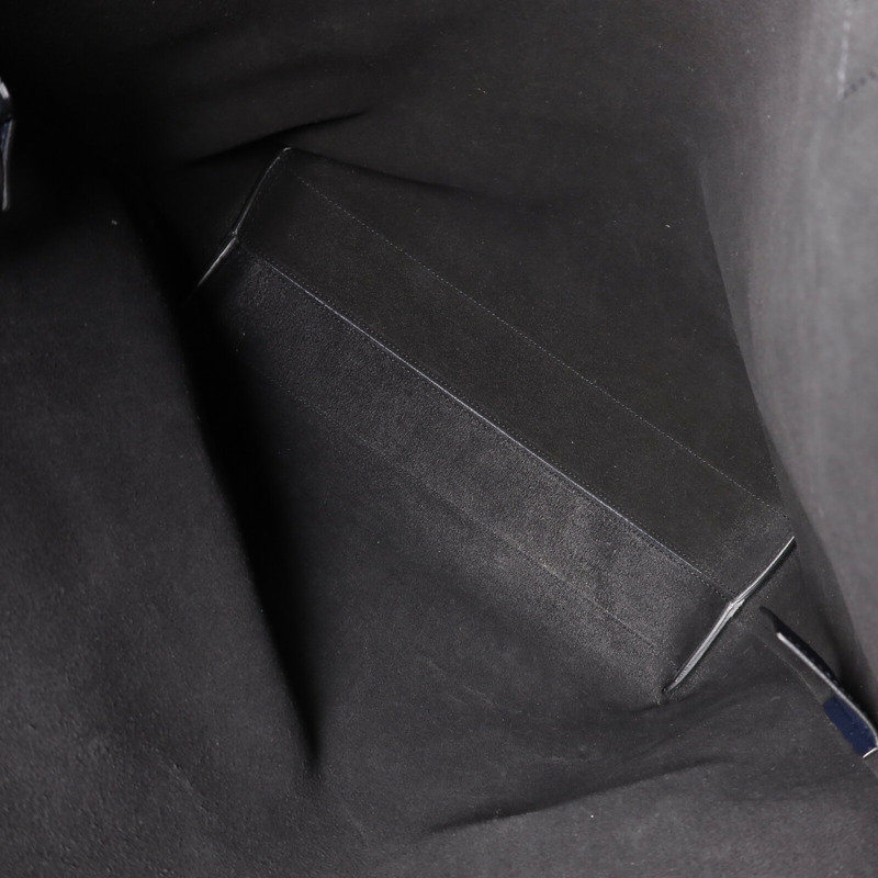 YVES SAINT LAURENT 牛皮皮革Tote Bag銀扣手挽袋-4