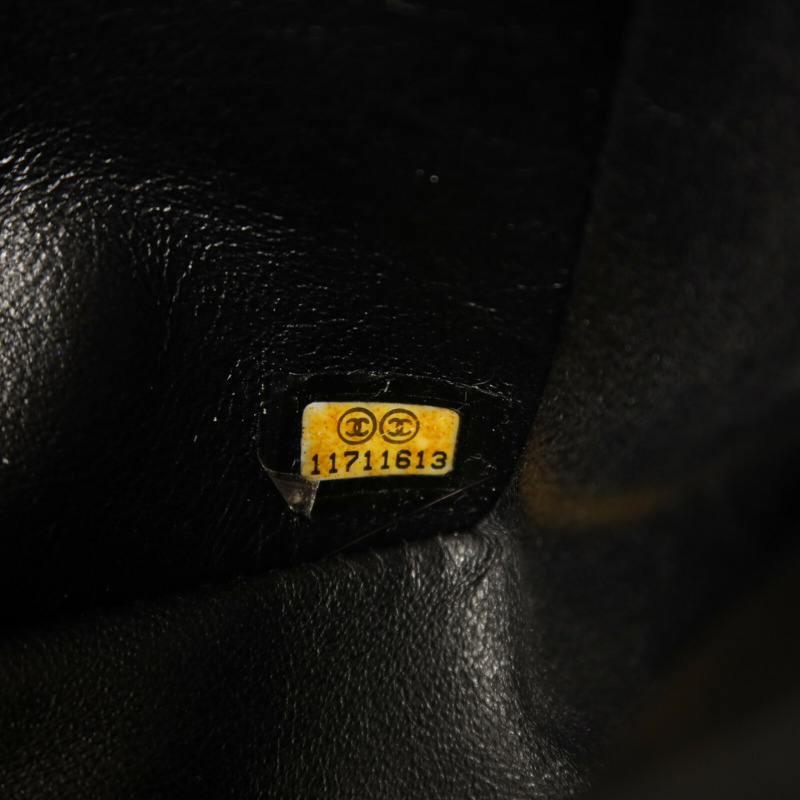 CHANEL 牛皮皮革Classic East West Baguette Bag銀扣鏈帶肩背袋-7