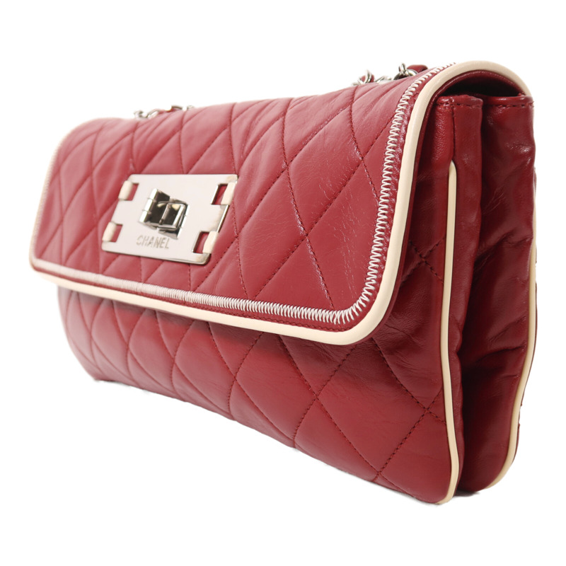 CHANEL 牛皮皮革2.55 East West Flap Bag銀扣鏈帶肩背袋-2