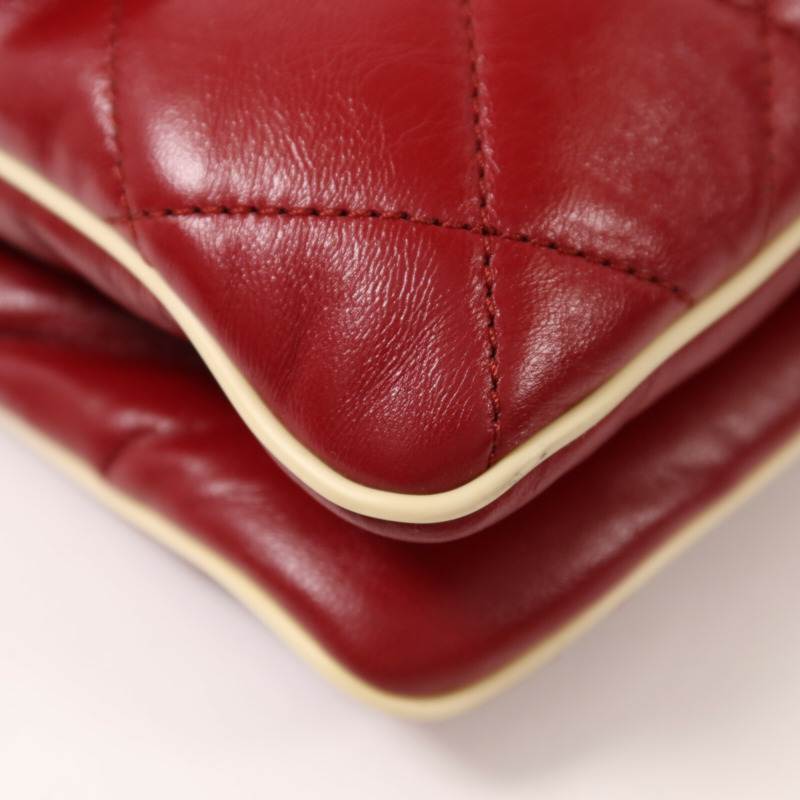 CHANEL 牛皮皮革2.55 East West Flap Bag銀扣鏈帶肩背袋-11