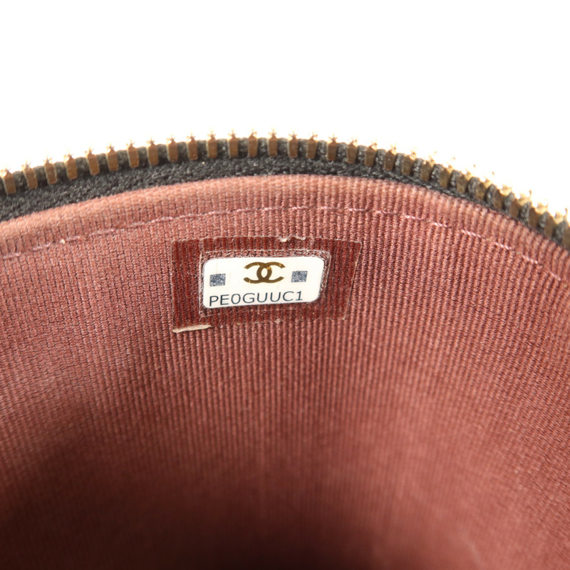 CHANEL 牛皮皮革Phone Case With Chain金扣鏈帶肩背袋-6