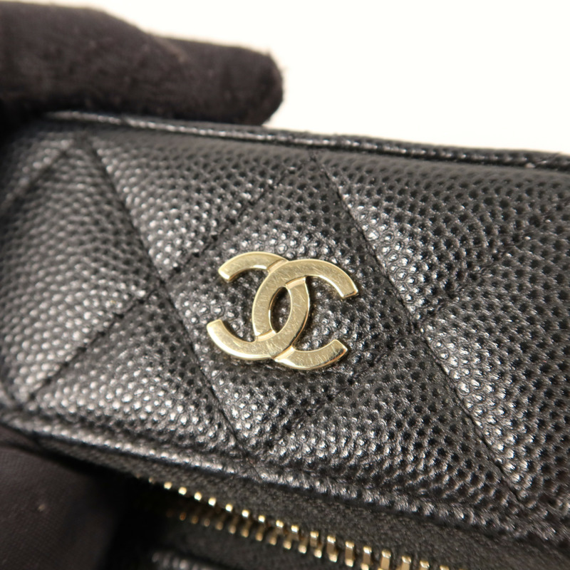CHANEL 牛皮皮革Phone Case With Chain金扣鏈帶肩背袋-8
