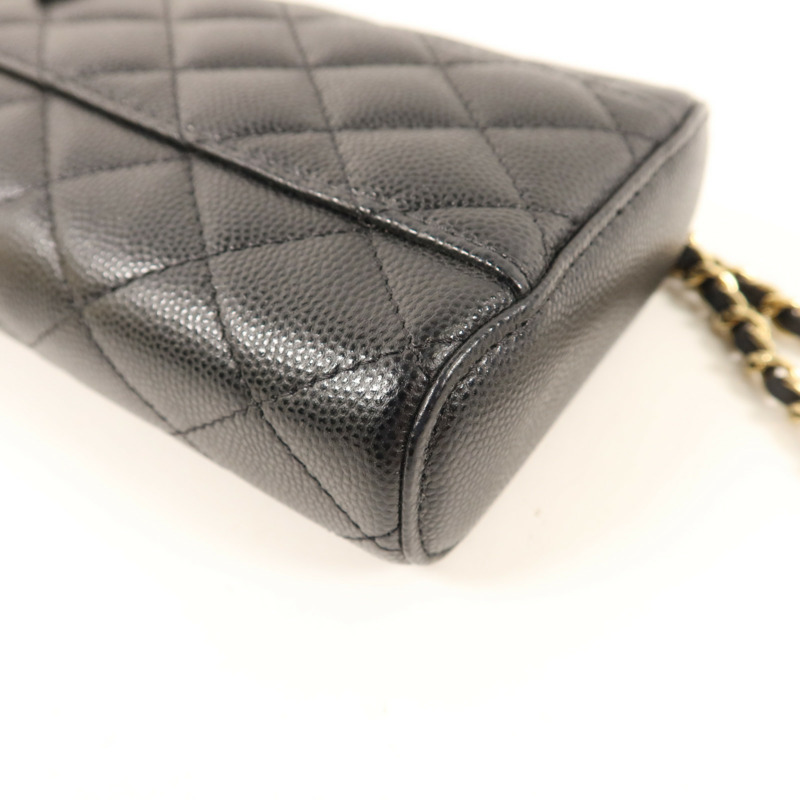 CHANEL 牛皮皮革Phone Case With Chain金扣鏈帶肩背袋-14