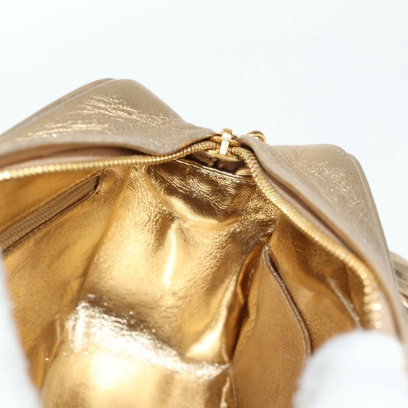 【日本直送】香奈兒 (CHANEL) 絎縫鏈條單肩包，羊皮材質，紅色，金色雙C標誌，正品編號 134958SV-24