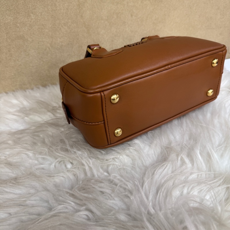 [櫃價105000］MiuMiu Arcadie 焦糖牛皮手提斜背包-5