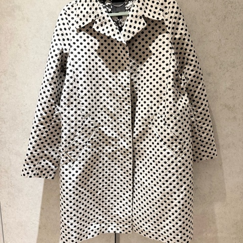 Weekend Max Mara 義大利設計 復古黑白大圓點 長版風衣/大衣 (Size 46)