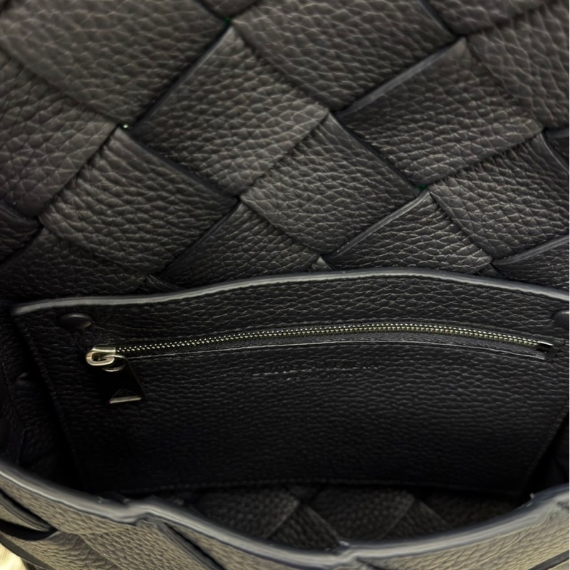 BOTTEGA VENETA Diago-12