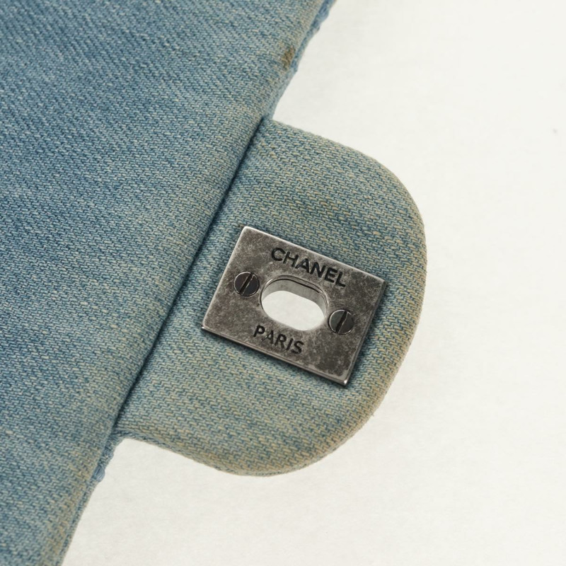 【日本直送】香奈兒 Coco 香水鏈肩背包，牛仔布淺藍色，CC 標誌，貨號 145068AV-19