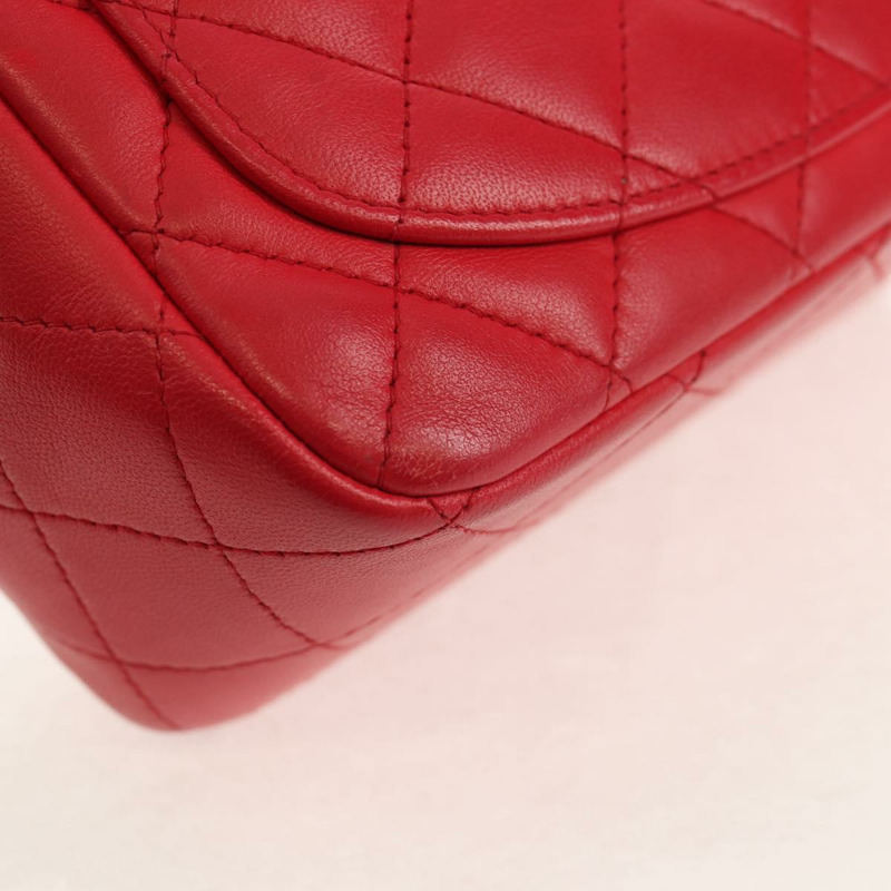 【日本直送】香奈兒 Matelasse 17 鏈條肩背包，羊皮材質，紅色，金色雙C標誌，正品編號 144831SAM-17