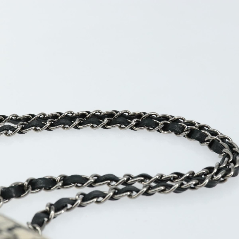 【日本直送】香奈兒 Choco Bar 鏈條肩背包，緞面黑色銀色 CC 標誌，貨號 144833V-7