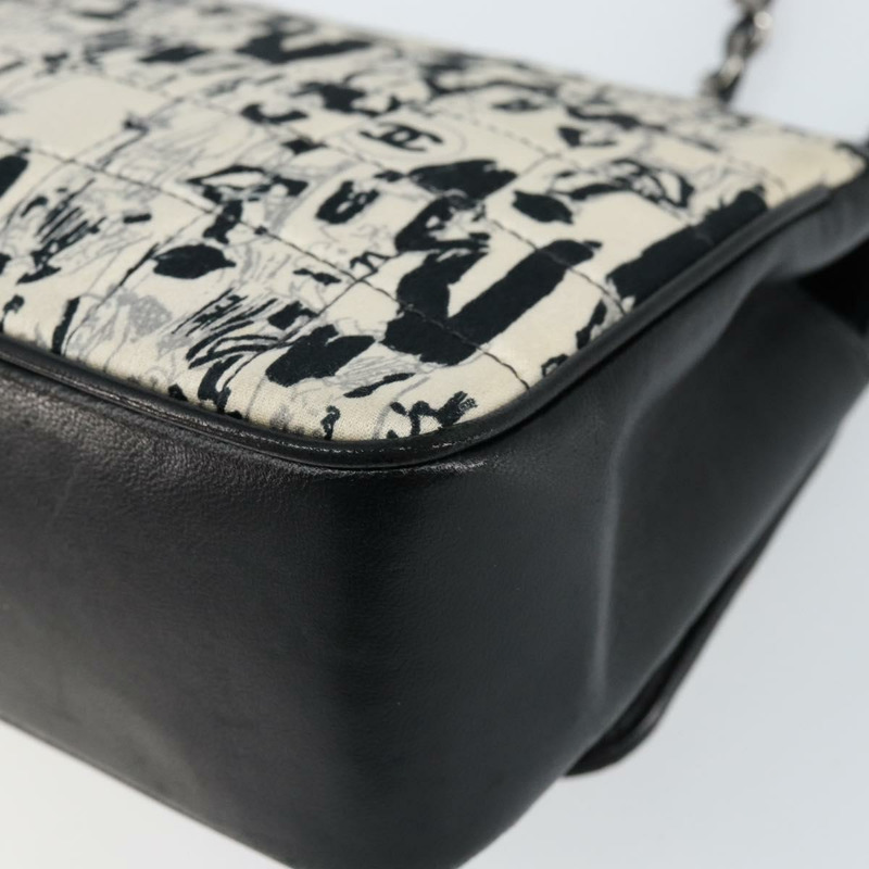 【日本直送】香奈兒 Choco Bar 鏈條肩背包，緞面黑色銀色 CC 標誌，貨號 144833V-15