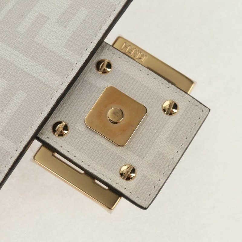 【日本直送】FENDI Zucca 帆布 Antonio Lopez Mamma Baguette 包 2way 象牙色正品 146070SM-23