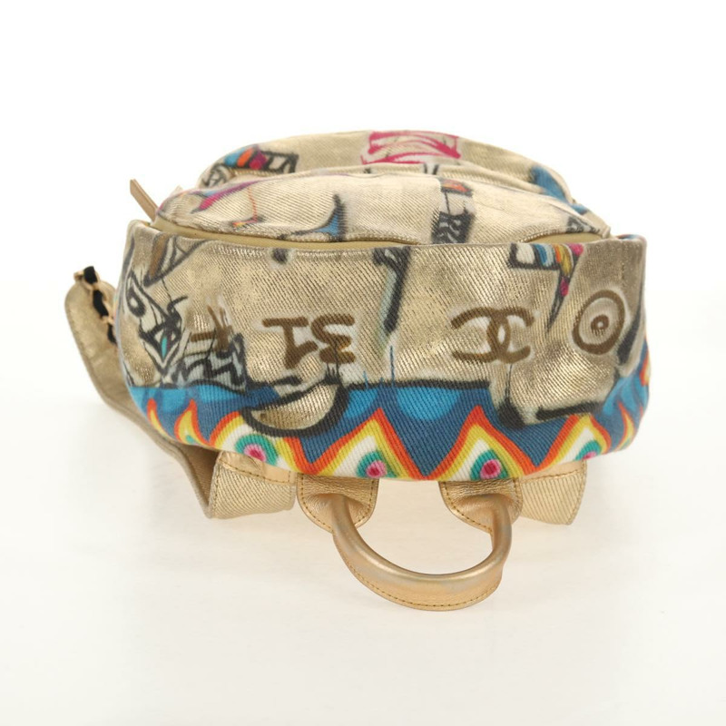 【日本直送】香奈兒塗鴉帆布雙肩包，金色雙C標誌，貨號148460SAM-13