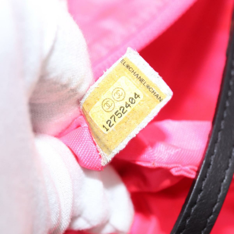 【日本直送】香奈兒 Cambon 系列絎縫手提包，黑色銀色雙C標誌皮革，正品編號 148463SAV-10