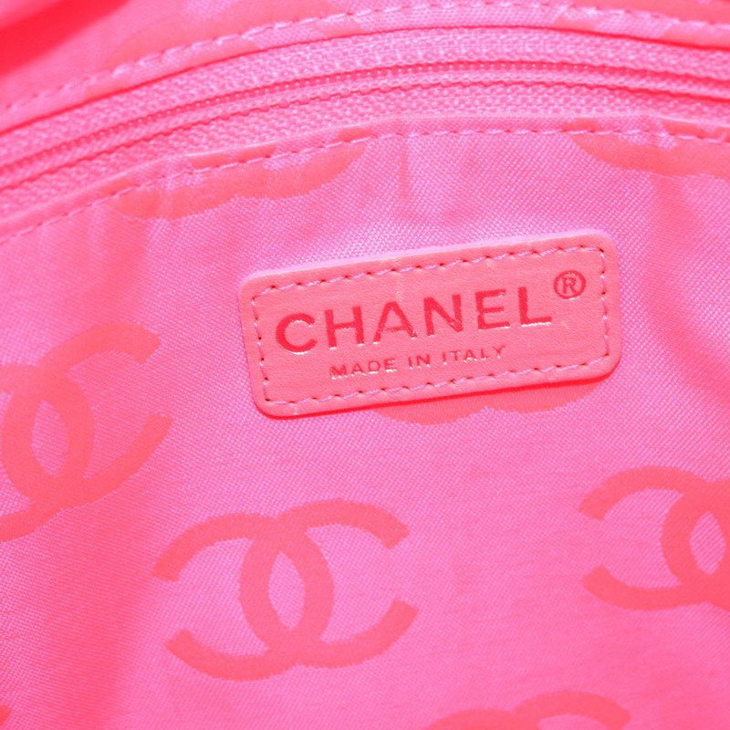 【日本直送】香奈兒 Cambon 系列絎縫手提包，黑色銀色雙C標誌皮革，正品編號 148463SAV-17