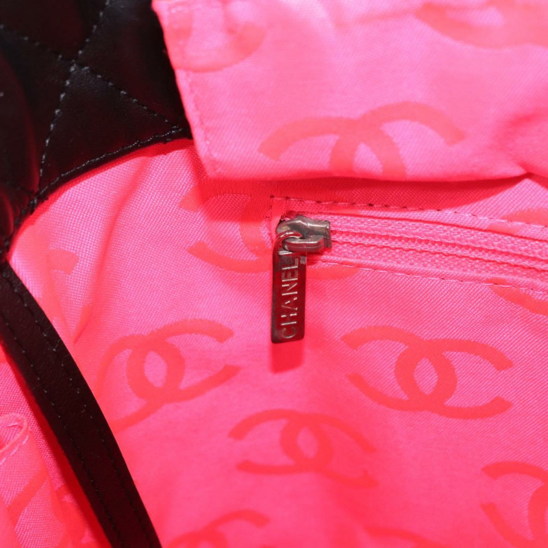 【日本直送】香奈兒 Cambon 系列絎縫手提包，黑色銀色雙C標誌皮革，正品編號 148463SAV-20